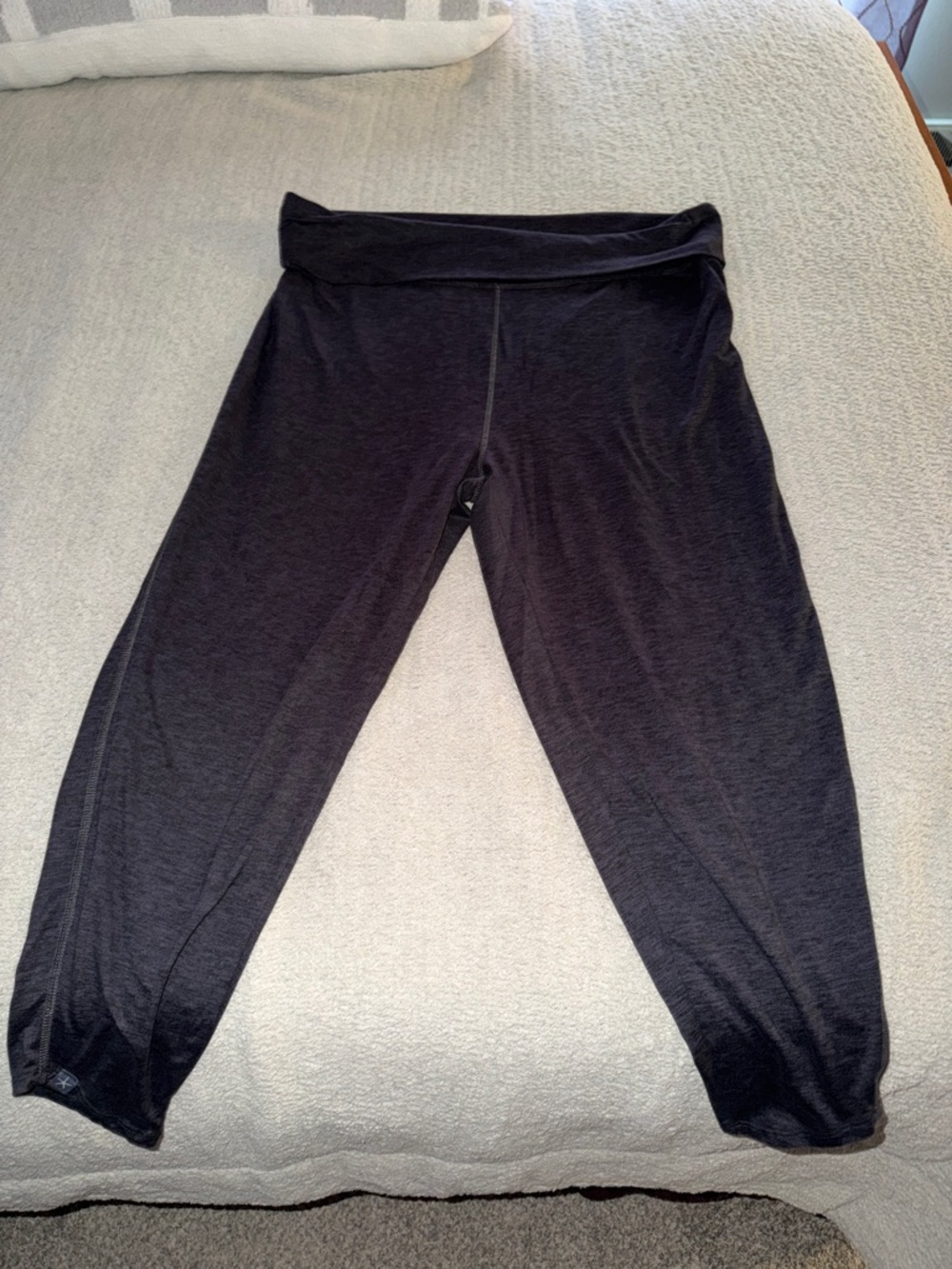 Barefoot Dreams Malibu Collection Butterchic Leggings in Heathered Slate Blue